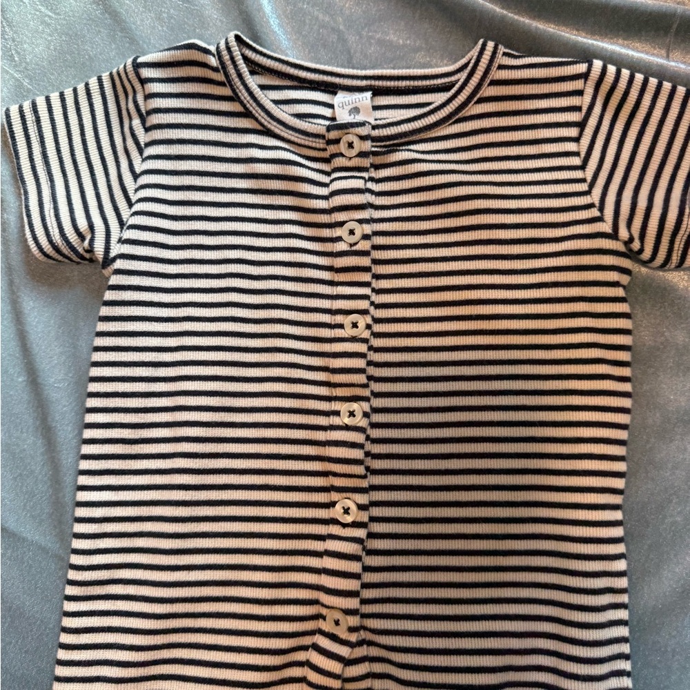 Kate Quinn Black and Cream Striped tshirt
